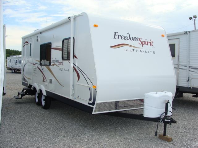 New 2010 Dutchmen Freedom Spirit FSU240 Travel Trailer For Sale